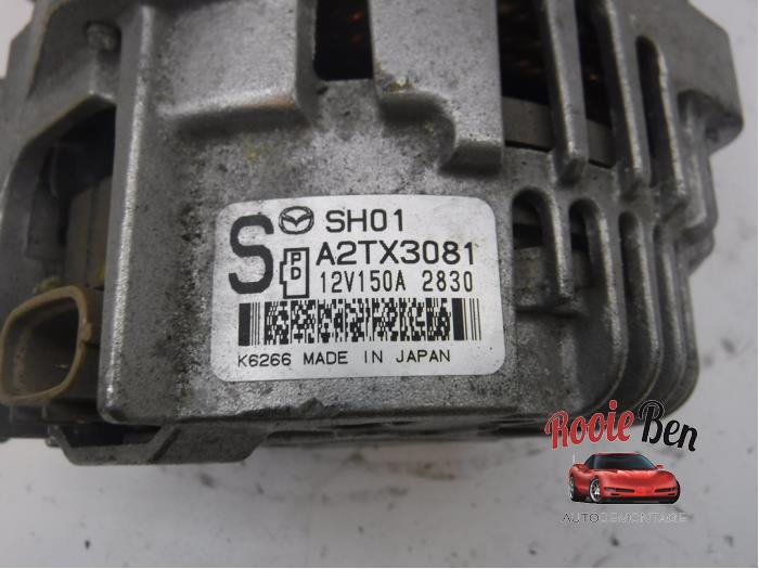 Dynamo van een Mazda CX-5 II (KF) 2.2 SkyActiv-D 150 16V 4WD 2017