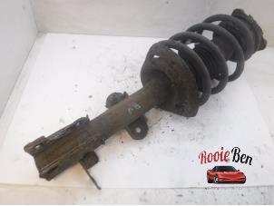 Used Front shock absorber rod, right Chrysler Voyager/Grand Voyager (RT) 2.8 CRD 16V Grand Voyager Price on request offered by Rooie Ben autodemontage