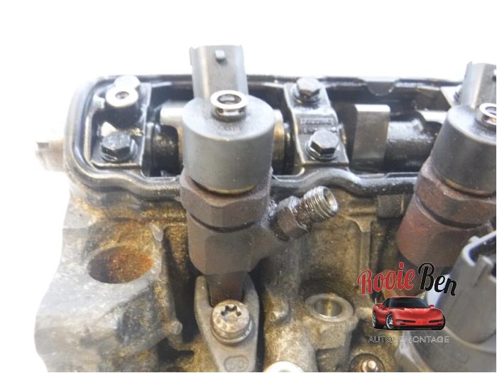 Usagé Injecteurs Renault Trafic New (JL) 1.9 dCi 82 16V Prix sur demande proposé par Rooie Ben autodemontage