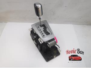 Used Automatic gear selector Chrysler Voyager/Grand Voyager (RT) 2.8 CRD 16V Grand Voyager Price on request offered by Rooie Ben autodemontage
