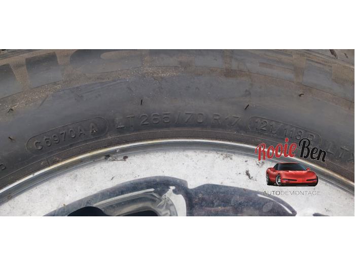 Set of wheels + winter tyres from a Dodge Ram 3500 Standard Cab (DR/DH/D1/DC/DM) 5.7 V8 Hemi 2500 4x2 2008