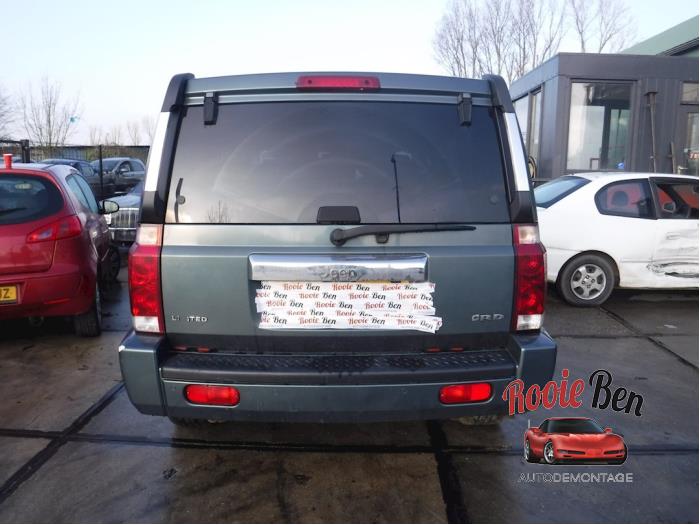 Używane Tylna klapa Jeep Commander (XK) 3.0 CRD Cena € 350,00 Procedura marży oferowane przez Rooie Ben autodemontage