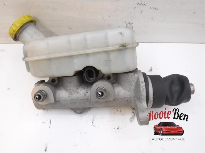 Gebrauchte Hauptbremszylinder Chrysler Voyager/Grand Voyager (RG/RS) 2.8 CRD 16V Autom. Preis € 20,00 Margenregelung angeboten von Rooie Ben autodemontage