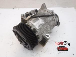 Used Air conditioning pump Renault Clio IV (5R) 0.9 Energy TCE 90 12V Price on request offered by Rooie Ben autodemontage