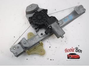 Used Rear door window mechanism 4-door, right Renault Clio IV (5R) 0.9 Energy TCE 90 12V Price on request offered by Rooie Ben autodemontage