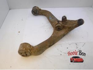 Used Front lower wishbone, right Jeep Cherokee/Liberty (KJ) 3.7 V6 24V Price on request offered by Rooie Ben autodemontage