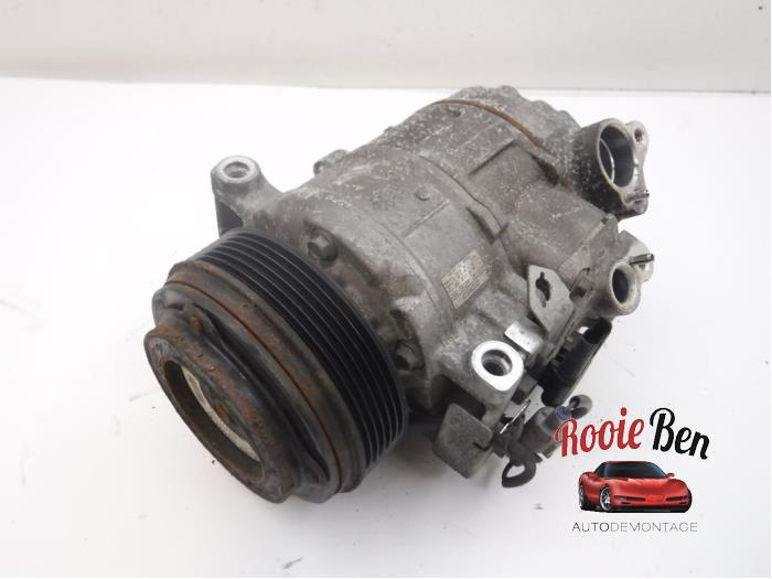 Usagé Pompe clim BMW 3 serie (E90) 330d 24V Prix € 30,00 Règlement à la marge proposé par Rooie Ben autodemontage