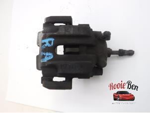 Used Rear brake calliper, right BMW 3 serie (E90) 330i 24V Price on request offered by Rooie Ben autodemontage