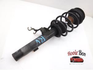 Used Front shock absorber rod, right BMW 3 serie (E90) 330i 24V Price on request offered by Rooie Ben autodemontage
