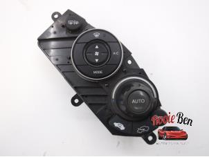 Usados Panel de control de calefacción Honda Civic (FK/FN) 2.2 i-CTDi 16V Precio de solicitud ofrecido por Rooie Ben autodemontage