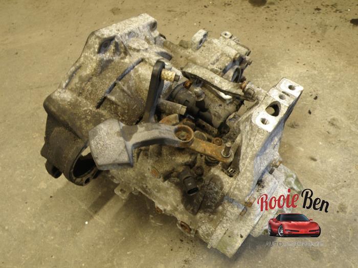 Getriebe van een Volkswagen Touran (1T1/T2) 1.9 TDI 105 Euro 3 2009