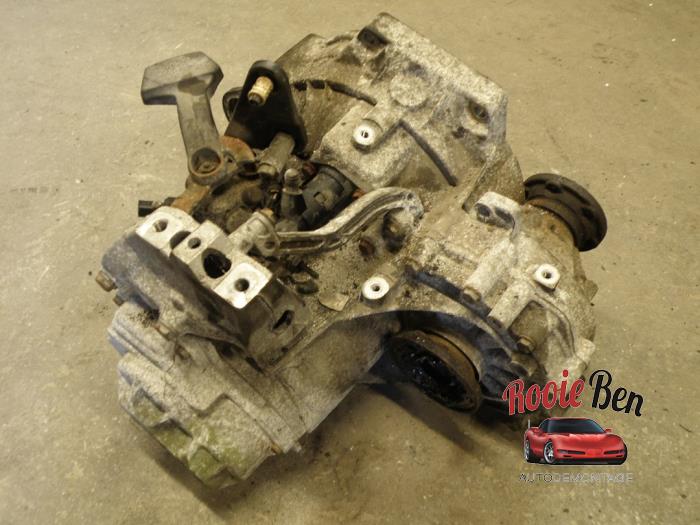 Getriebe van een Volkswagen Touran (1T1/T2) 1.9 TDI 105 Euro 3 2009