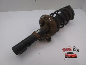 Used Front shock absorber rod, right Volkswagen Polo Fun 1.4 TDI Price € 30,00 Margin scheme offered by Rooie Ben autodemontage