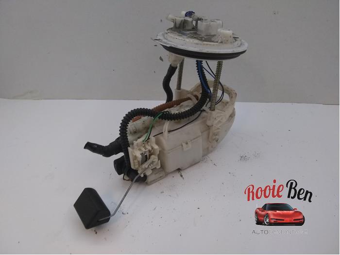 Usagé Pompe essence Cadillac CTS I 3.6 V6 24V Prix € 50,00 Règlement à la marge proposé par Rooie Ben autodemontage