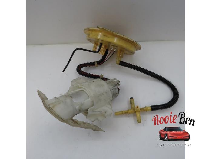Gebrauchte Benzinpumpe BMW 5 serie (F10) 535d 24V Preis € 150,00 Margenregelung angeboten von Rooie Ben autodemontage