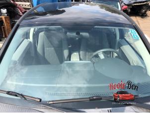 Gebrauchte Windschutzscheibe Dodge Caliber 1.8 16V Preis auf Anfrage angeboten von Rooie Ben autodemontage