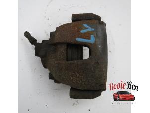 Used Front brake calliper, left Ford Focus 2 Wagon 1.6 TDCi 16V 110 Price € 35,00 Margin scheme offered by Rooie Ben autodemontage