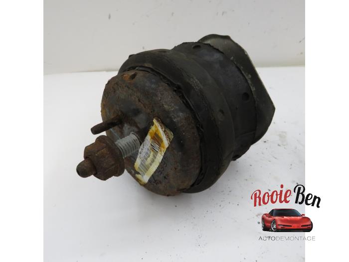 Used Engine mount Cadillac CTS I 3.6 V6 24V Price € 25,00 Margin scheme offered by Rooie Ben autodemontage