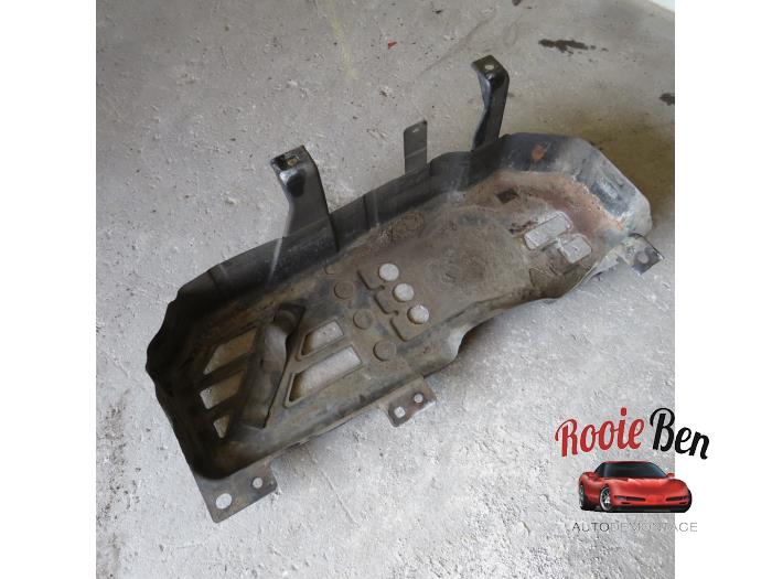Tank Band from a Dodge Nitro 2.8 CRD 16V 4x4 2008