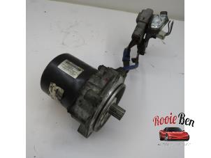 Used Power steering pump Honda Civic (FK/FN) 2.0i Type R VTEC 16V Price on request offered by Rooie Ben autodemontage