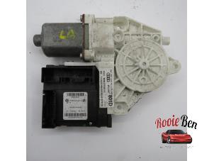 Used Door window motor Audi A3 Sportback (8PA) 1.9 TDI Price on request offered by Rooie Ben autodemontage