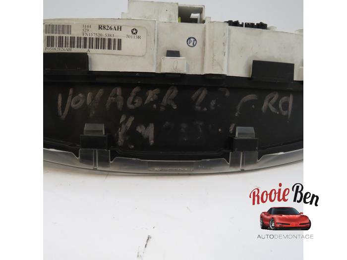 Cuentakilómetros de un Chrysler Voyager/Grand Voyager (RG) 2.8 CRD 16V Grand Voyager 2007