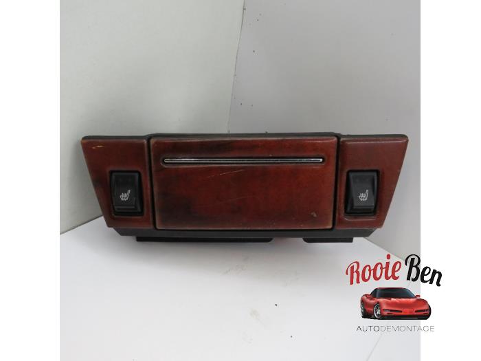 Begagnade Askkopp, fram Chrysler 300 C Touring 5.7 V8 Hemi Pris € 25,00 Marginaltabell erbjuds av Rooie Ben autodemontage
