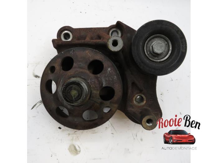 Usados Rodillo tensor correa múltiple Dodge Nitro 2.8 CRD 16V 4x4 Precio € 15,00 Norma de margen ofrecido por Rooie Ben autodemontage