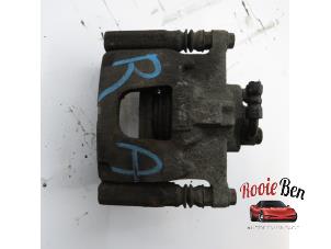 Usagé Etrier de frein (pince) arrière droit Dodge Nitro 2.8 CRD 16V 4x4 Prix sur demande proposé par Rooie Ben autodemontage