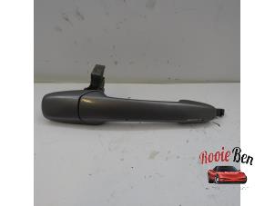 Used Door handle 2-door, right Ford Usa Mustang V Convertible 4.0 V6 Price on request offered by Rooie Ben autodemontage