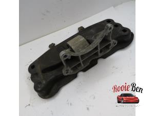 Used Gearbox mount Mercedes E (W212) E-220 CDI 16V BlueEfficiency Price on request offered by Rooie Ben autodemontage
