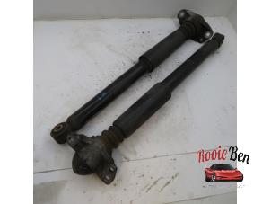 Used Shock absorber kit Volkswagen Passat (362) 2.0 TDI 16V 140 Price on request offered by Rooie Ben autodemontage