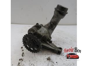 Used Oil pump Ssang Yong Rexton 2.7 Xdi RX/RJ 270 16V Price on request offered by Rooie Ben autodemontage
