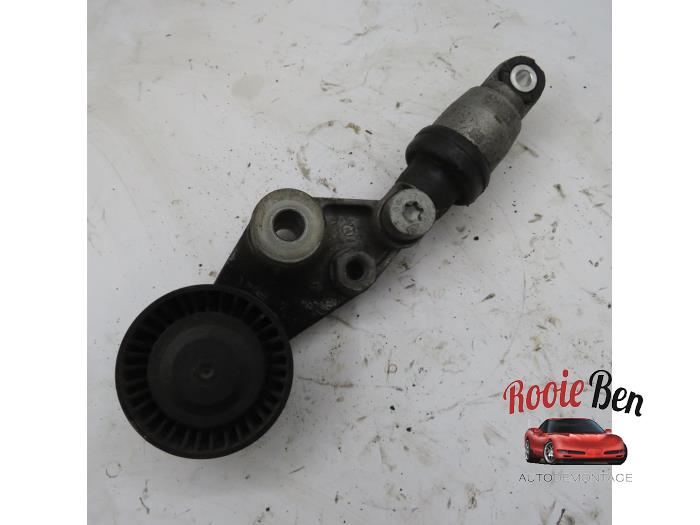 Usados Rodillo tensor correa múltiple Ssang Yong Rexton 2.7 Xdi RX/RJ 270 16V Precio € 15,00 Norma de margen ofrecido por Rooie Ben autodemontage