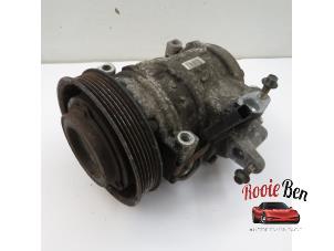 Used Air conditioning pump Chrysler 300 M 3.5 V6 24V Price on request offered by Rooie Ben autodemontage