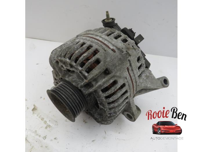 Begagnade Dynamo Jeep Grand Cherokee (WG/WJ) 4.7i V8 Pris € 50,00 Marginaltabell erbjuds av Rooie Ben autodemontage