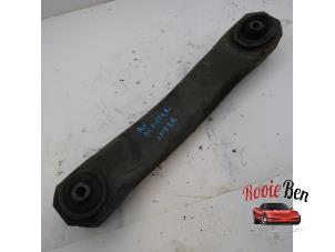 Used Front lower wishbone, right Jeep Grand Cherokee (WG/WJ) 4.7i V8 Price on request offered by Rooie Ben autodemontage