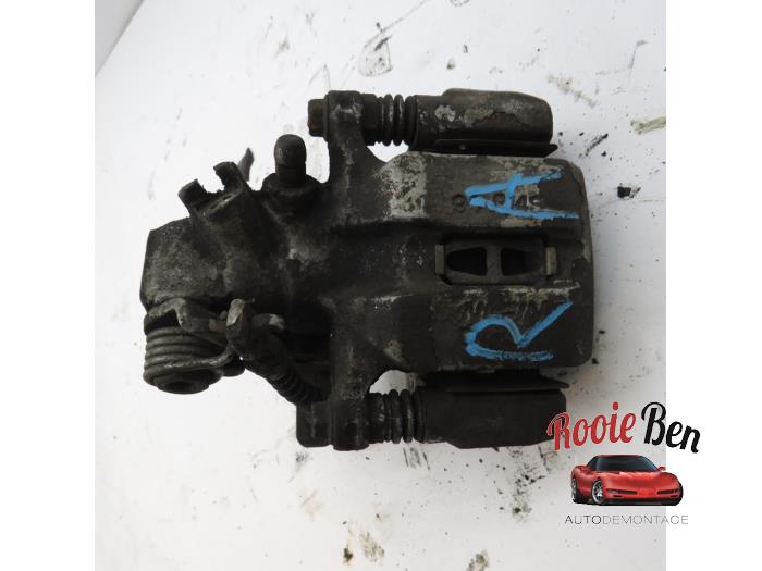 Gebrauchte Bremszange rechts hinten Honda Civic (EM) 1.7 16V LS Preis € 20,00 Margenregelung angeboten von Rooie Ben autodemontage
