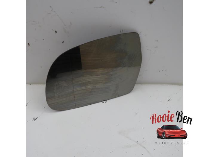 Windshield wiper blade arm