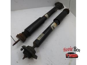 Used Shock absorber kit BMW 3 serie Touring (E91) 330i 24V Price on request offered by Rooie Ben autodemontage