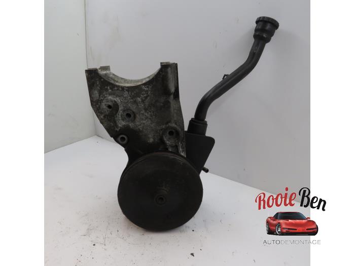 Usagé Pompe de direction Chevrolet Blazer 4.3 ZR2/Mid/S10 4x4 Prix € 75,00 Règlement à la marge proposé par Rooie Ben autodemontage