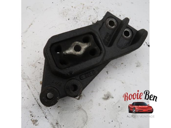 Gebrauchte Motorlager Dodge Ram 1500 (DR/DH/D1/DC/DM) 5.7 V8 Hemi 1500 4x2 Preis € 25,00 Margenregelung angeboten von Rooie Ben autodemontage