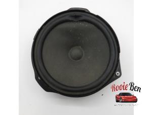 Used Speaker Mercedes E (C207) E-250 CDI 16V Price on request offered by Rooie Ben autodemontage