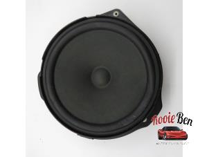 Used Speaker Mercedes E (C207) E-250 CDI 16V Price on request offered by Rooie Ben autodemontage