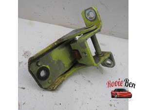 Used Front door hinge, left Ford Usa E-Serie 7.3 E350D Turbo Regular/Super Price on request offered by Rooie Ben autodemontage