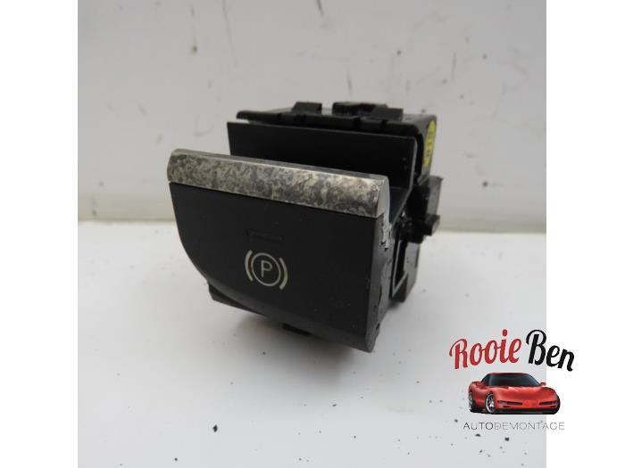 Gebrauchte Handbremse Schalter Audi A3 Sportback (8VA/8VF) 1.0 TFSI 12V Preis € 20,00 Margenregelung angeboten von Rooie Ben autodemontage