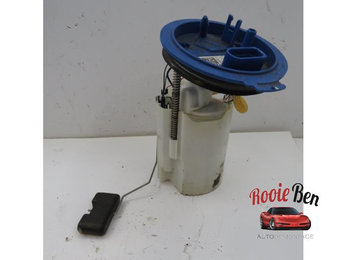 Usagé Pompe essence Audi A3 Sportback (8VA/8VF) 1.0 TFSI 12V Prix € 50,00 Règlement à la marge proposé par Rooie Ben autodemontage