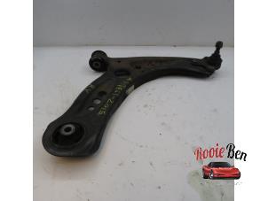 Used Front lower wishbone, right Audi A3 Sportback (8VA/8VF) 1.0 TFSI 12V Price on request offered by Rooie Ben autodemontage