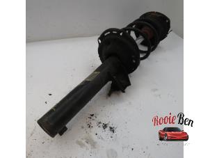 Used Front shock absorber rod, right Audi A3 Sportback (8VA/8VF) 1.0 TFSI 12V Price on request offered by Rooie Ben autodemontage