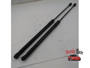 Used Set of tailgate gas struts Audi A3 Sportback (8VA/8VF) 1.0 TFSI 12V Price on request offered by Rooie Ben autodemontage